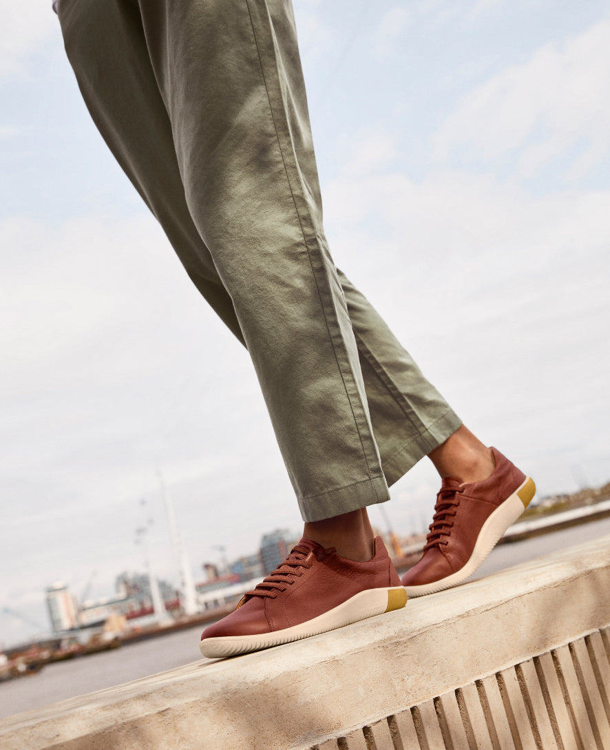 Women's KNX Leather Sneaker | Tortoise Shell/Plaza Taupe - Image 8