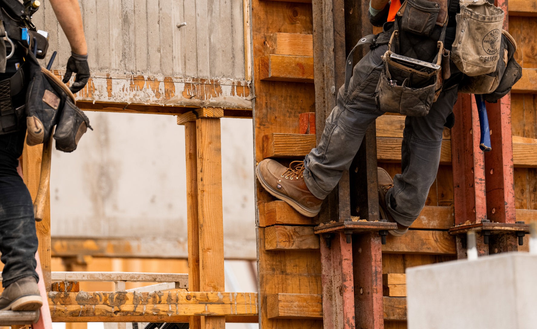 Men's Liberty 6 Boot (Soft Toe) | Leather Brown/Birch - Image 7