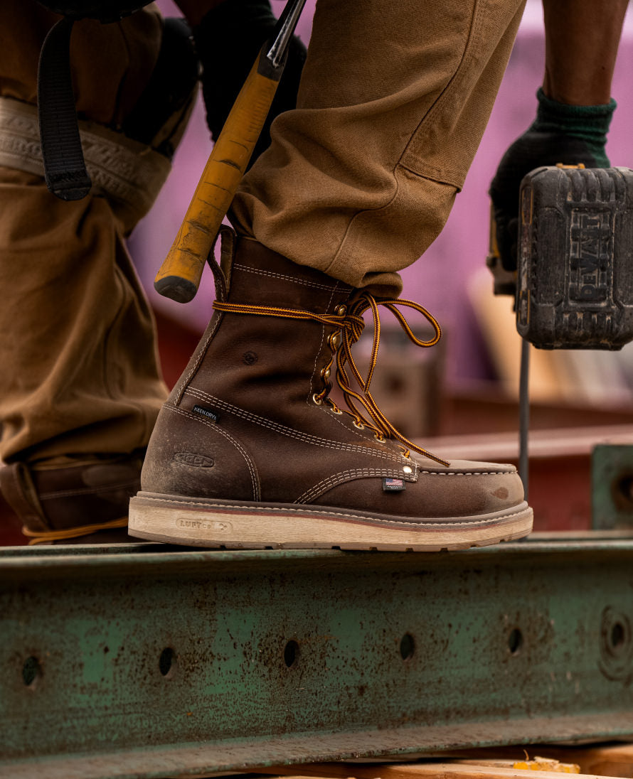 Men's Liberty 8 Waterproof Boot (Carbon Toe) | Leather Brown/Gum - Image 9