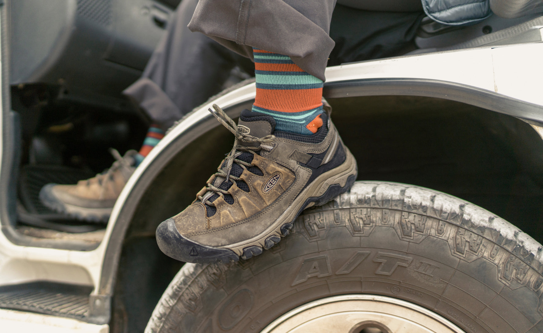 Men's Targhee III Waterproof Wide | Bungee Cord/Black - Image 6