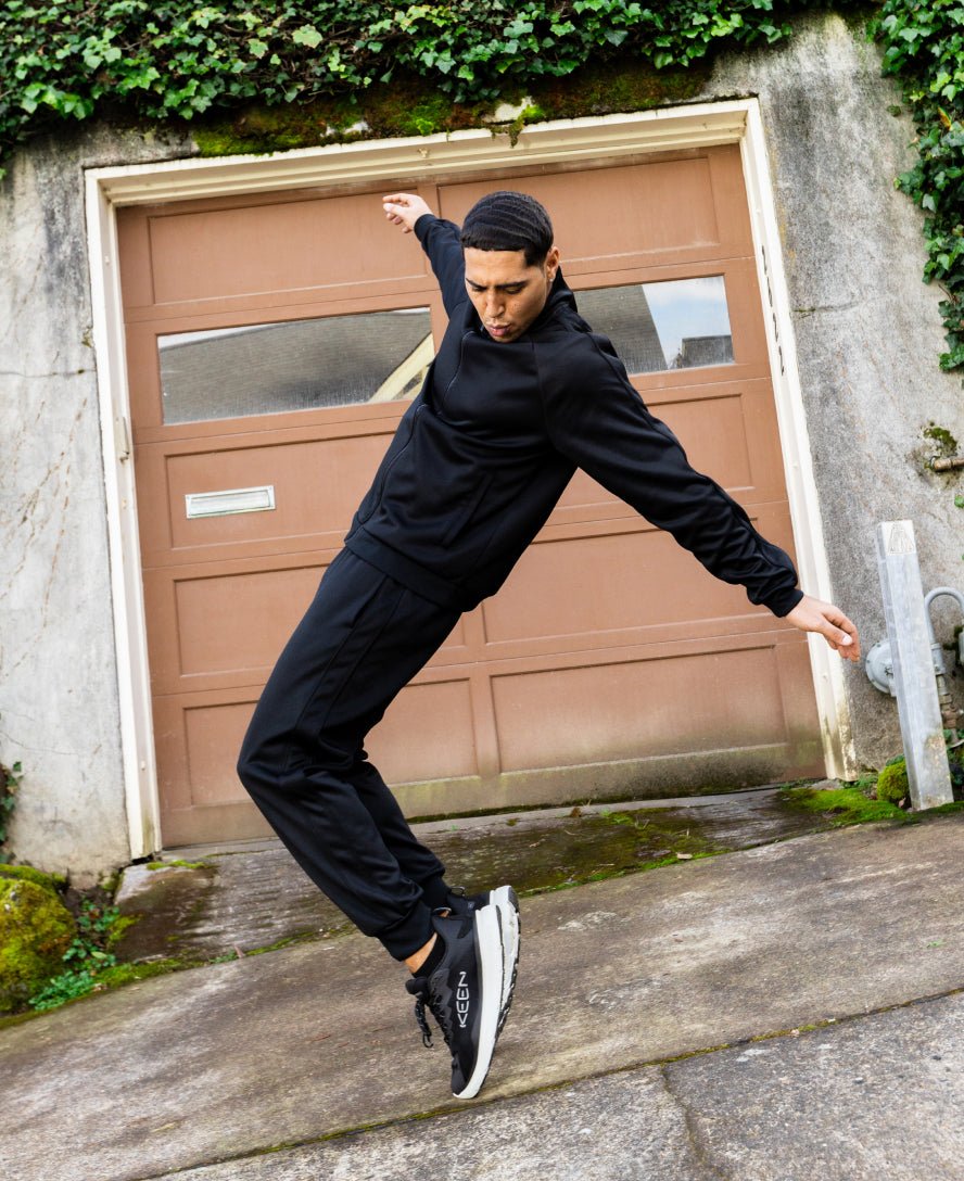 Men's WK450 Walking Shoe | Gold Flame/Golden Spice - Image 8